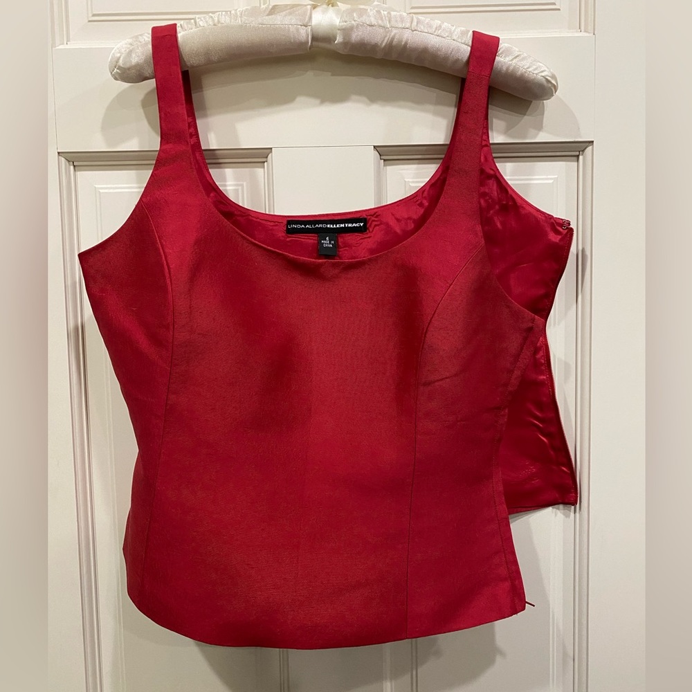 Linda Allard for Ellen Tracy striking red silk tank top - Picture 2 of 15